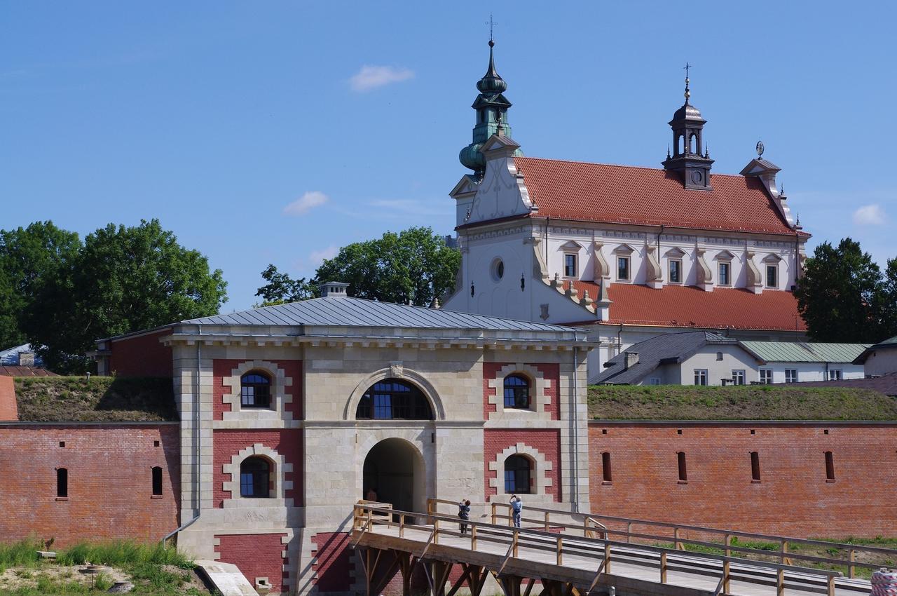 Pokoje Goscinne Osir Zamość المظهر الخارجي الصورة